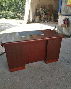 1.4米高檔木皮油漆辦公桌
